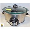 Image 1 : LARGE CROCKPOT