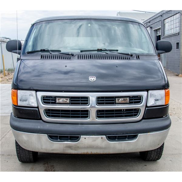 2000 DODGE RAM VAN