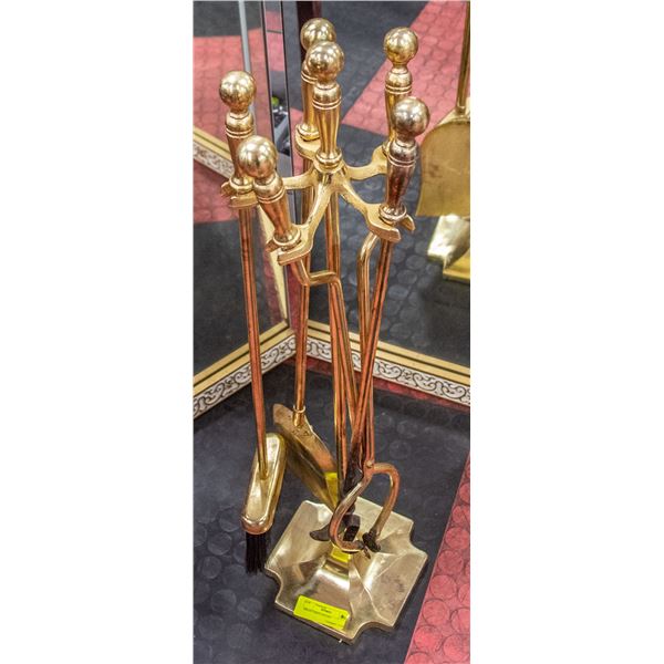 BRASS FIREPLACE SET