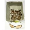 Image 2 : 5 PAIRS OF BROWN SPORT SUNGLASSES