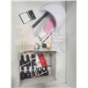 Image 1 : GEL MANICURE KIT INCLUDES HEAT LAMP, STENCILS, 10