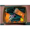 Image 1 : BOX OF BDG SYNTHETIC GLOVES + AVTIVARMR WATERPROOF