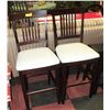 2 BAR STOOLS