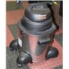 Image 1 : 8 GALLON SHOP VAC