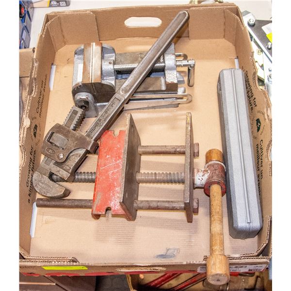 FLAT OF TOOLS AND CLAMPS