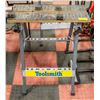 Image 1 : ADJUSTABLE FOLDING WORKING BENCH