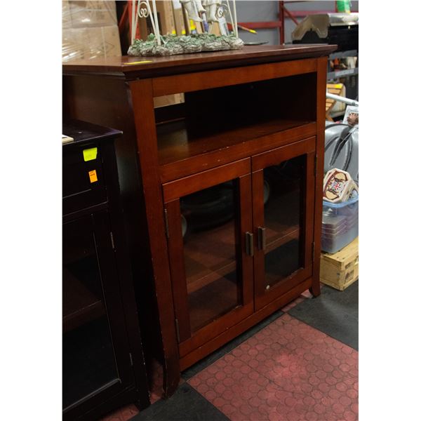 WOOD TONE 2 DOOR CABINET