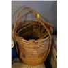 Image 1 : PAIR OF BASKETS