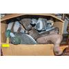 Image 1 : BOX OF ASSORTED DUCK AND MALLARD DECOYS
