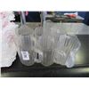 Image 2 : Sandwich Baskets & Water Pitchers