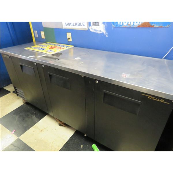 True 8' 3 Door Keg Cooler (No Tap Heads)
