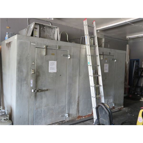 Brown Walk In 6' x 8' Cooler (Working) & 6' x 6' Freezer (Not Working)