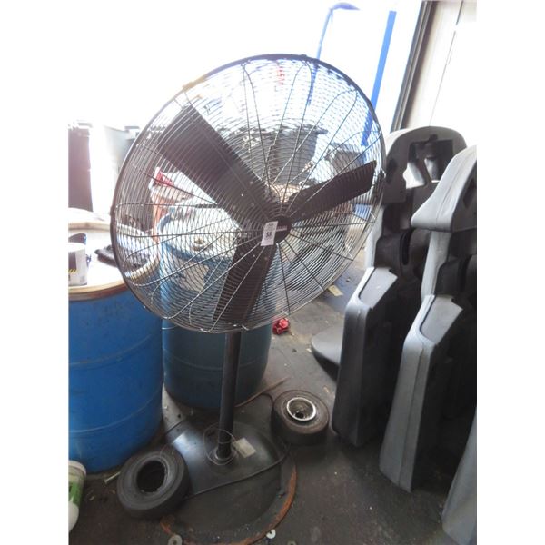 CM Pedestal Fan