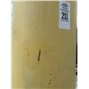 Image 2 : 22-Lightpole Around Track - 22 X $