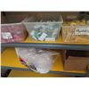 Image 2 : Shelf Lot of Cups & Lids