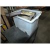 Image 1 : Bin Of Slings
