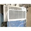 Image 1 : Simplicity Window Air Conditioner