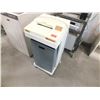 Image 1 : Paper shredder