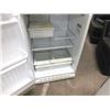 Image 5 : GE White Refrigerator