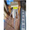 Image 1 : 2 ALUMINUM TRIPOD STANDS