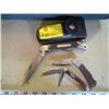 Image 1 : OLD TIMER CHARADE BELT KNIFE W/CASE & 2 SMALLER POCKET KNIVES
