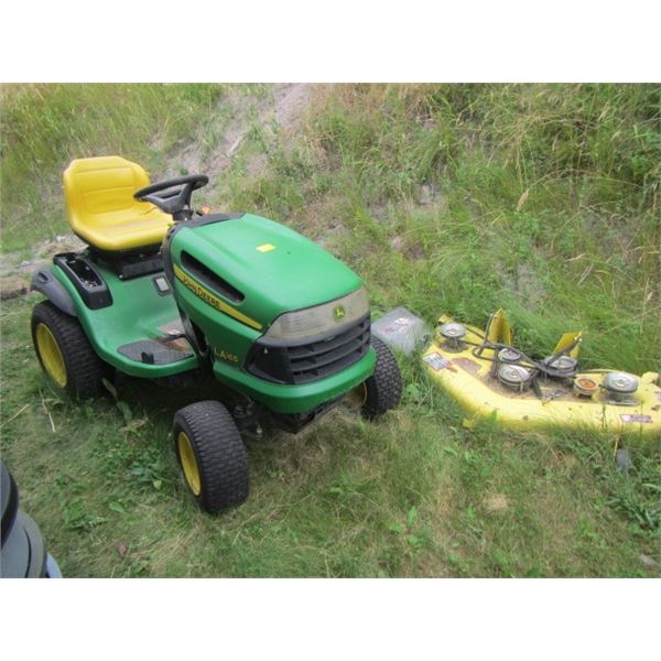 JOHN DEERE LA165 GARDEN TRACTOR W/MOWER DECK