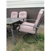 Image 2 : PATIO SET, TABLE & 5 CHAIRS W/CUSHIONS & UMBRELLA STAND