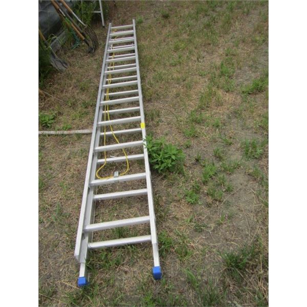 24' ALUMINUM EXTENSION LADDER