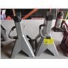 Image 1 : SET OF AXLE STANDS