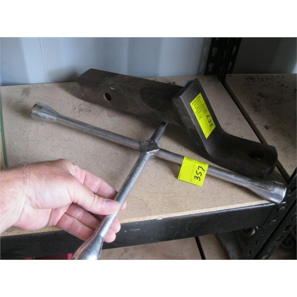 RECEIVER TRAILER HITCH & STAR WHEEL WRENCH