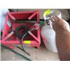 Image 1 : OUTDATED PROPANE TANK & PROPANE SINGLE BURNER STOCKPOT COOKER