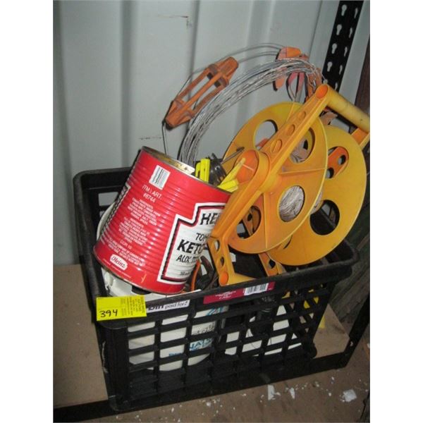 BASKET OF MISC. ELECTRIC FENCING ITEMS