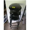 Image 1 : 3 BLACK METAL STOOLS