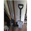 Image 1 : WOODEN HANDLES, ICE SCRAPER, SHOVELS, ETC.
