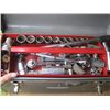 Image 2 : CRAFTSMAN TOOLBOX W/ASST. TOOLS