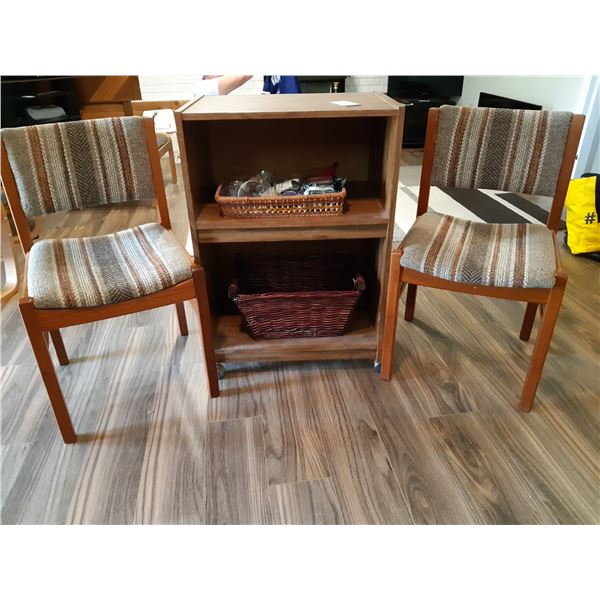 Gustorf Rolling Cabinet & Chairs Cat B