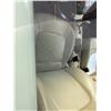 Image 10 : REPO 2008 Volkswagen Beetle convertible Auto, fully loaded with leather 182,300kms 5