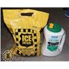 Image 1 : TWO CONTAINERS OF ICE MELT