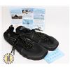 Image 1 : WOMENS FUNCTIONAL SHOES SIZE 37 US 7