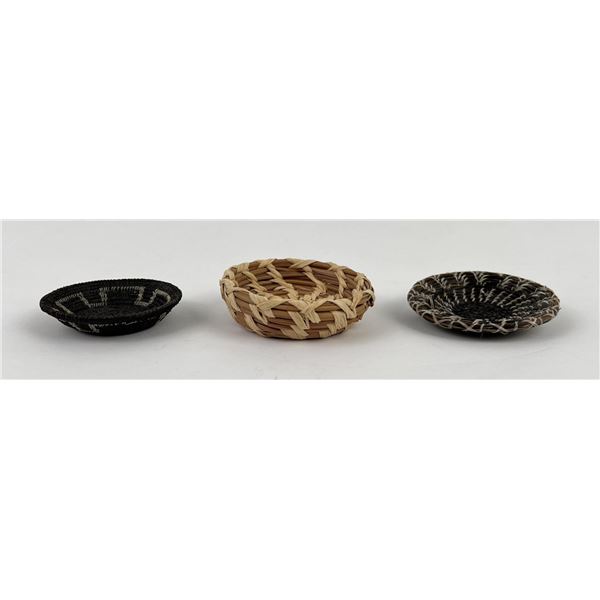 Miniature Native American Indian Baskets