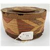 Image 8 : Antique Tlingit Alaskan Basket
