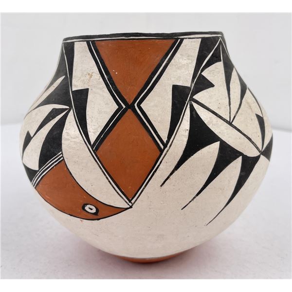 Acoma Pueblo Indian Pottery Pot Vase