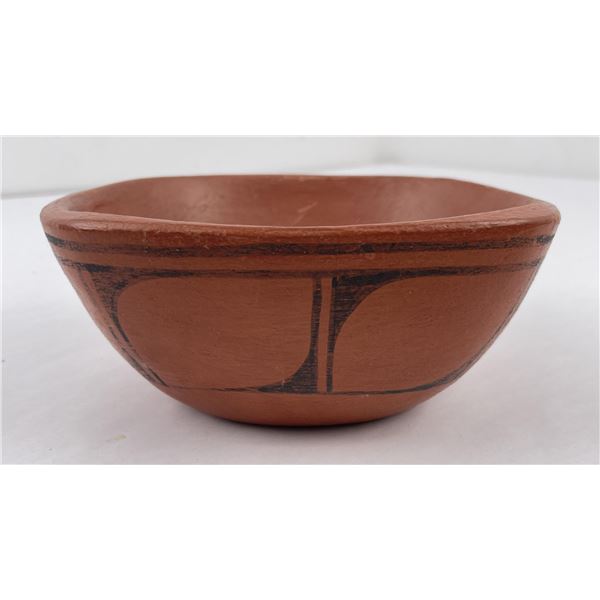 Maricopa Pueblo Indian Pottery Pot Bowl