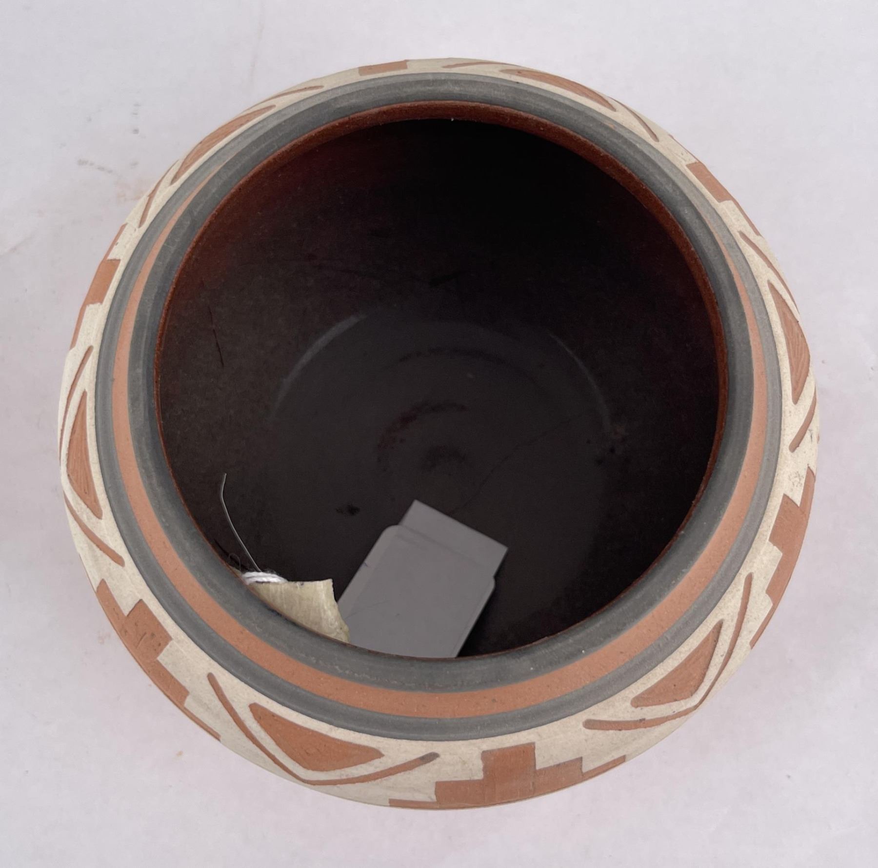 Black Hills Pottery Sioux Indian Vase Pot