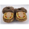 Image 2 : Alaskan Inuit Eskimo Beaded Moccasins