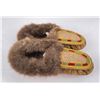 Image 4 : Alaskan Inuit Eskimo Beaded Moccasins