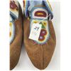 Image 8 : Cree Native American Indian Beaded Moccasins