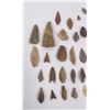 Image 2 : Collection of Ancient Indian Arrowhead Points #1