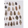 Image 8 : Collection of Ancient Indian Arrowhead Points #1