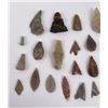 Image 2 : Collection of Ancient Indian Arrowhead Points #2